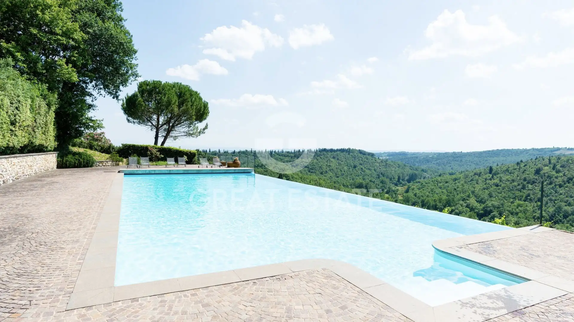 House 252m² in Italy, Siena. Priced at 1100000€ rent photo-10