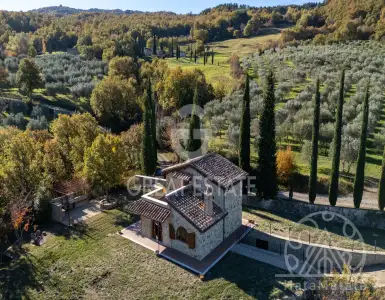 Buy in Italy for 750000€