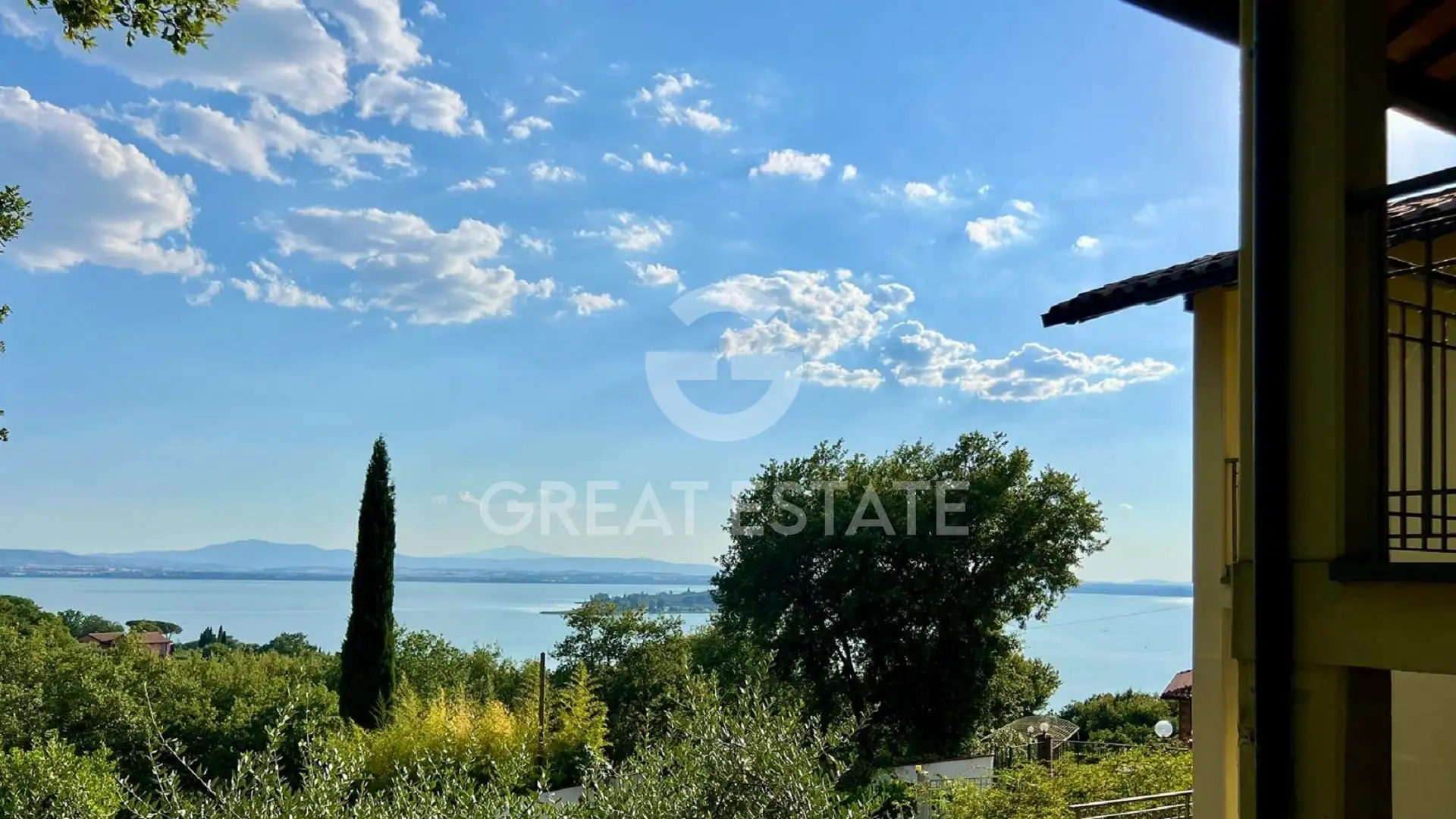 Villa 319m² in Italy, Perugia. Priced at 465000€ rent photo-1