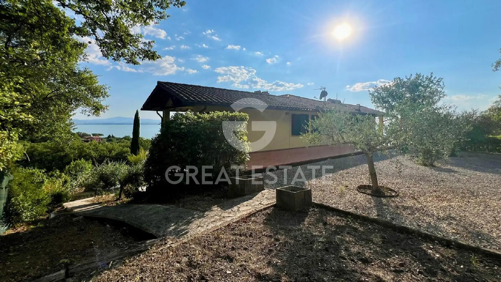 Villa 319m² in Italy, Perugia. Priced at 465000€ rent photo-5