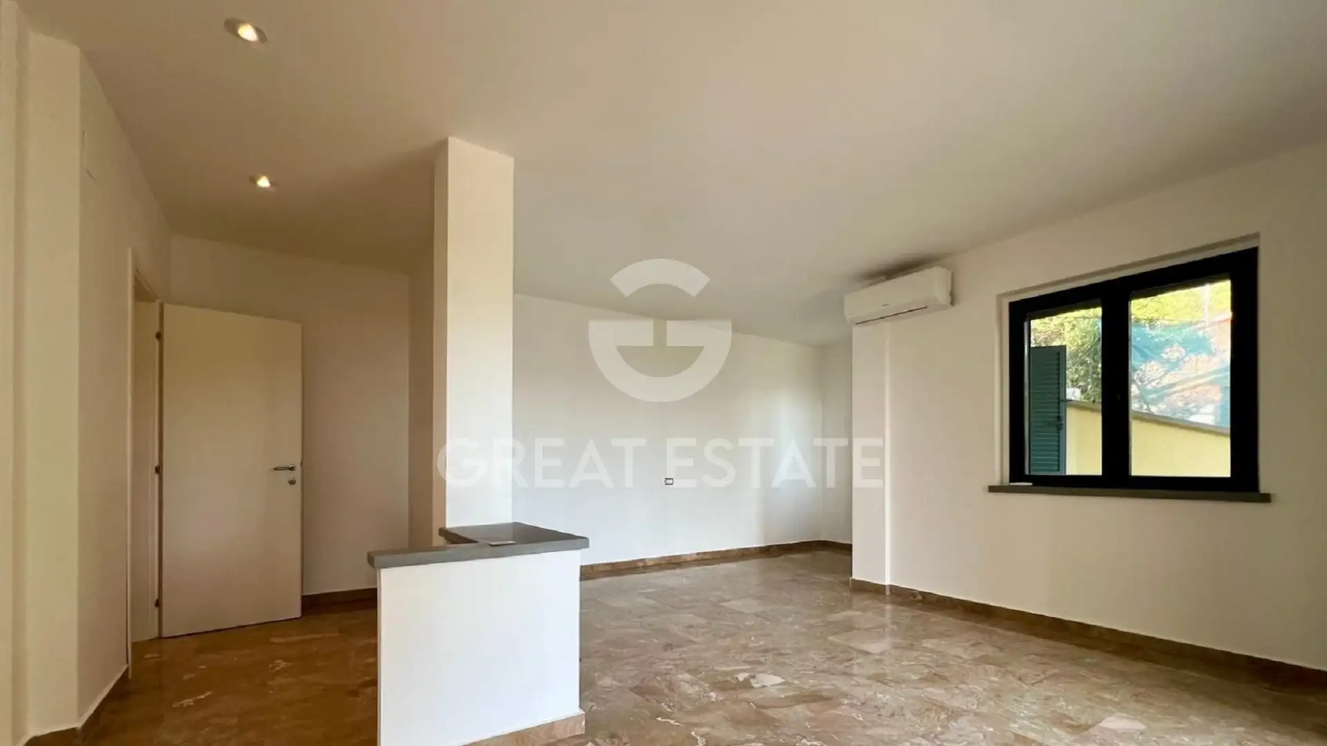 Villa 319m² in Italy, Perugia. Priced at 465000€ rent photo-13