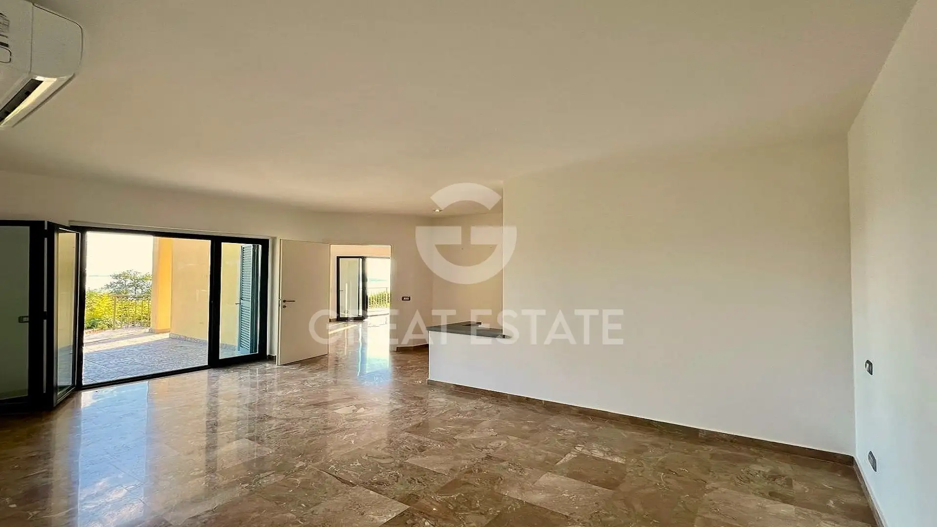 Villa 319m² in Italy, Perugia. Priced at 465000€ rent photo-14