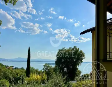 Buy in Italy for 465000€