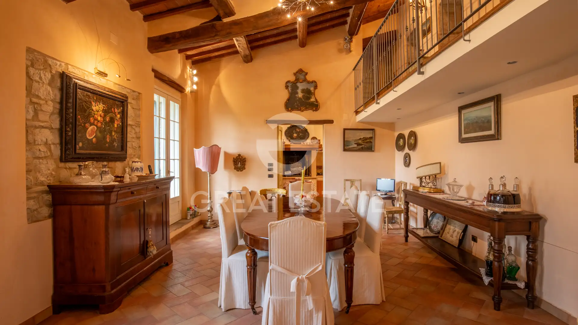 House 380m² in Italy, Perugia. Priced at 690000€ rent photo-9