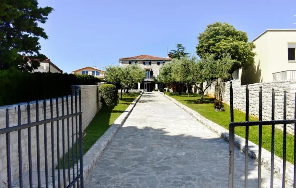 Villa 243m² in Croatia, Umag. Priced at 1500000€ rent photo-4
