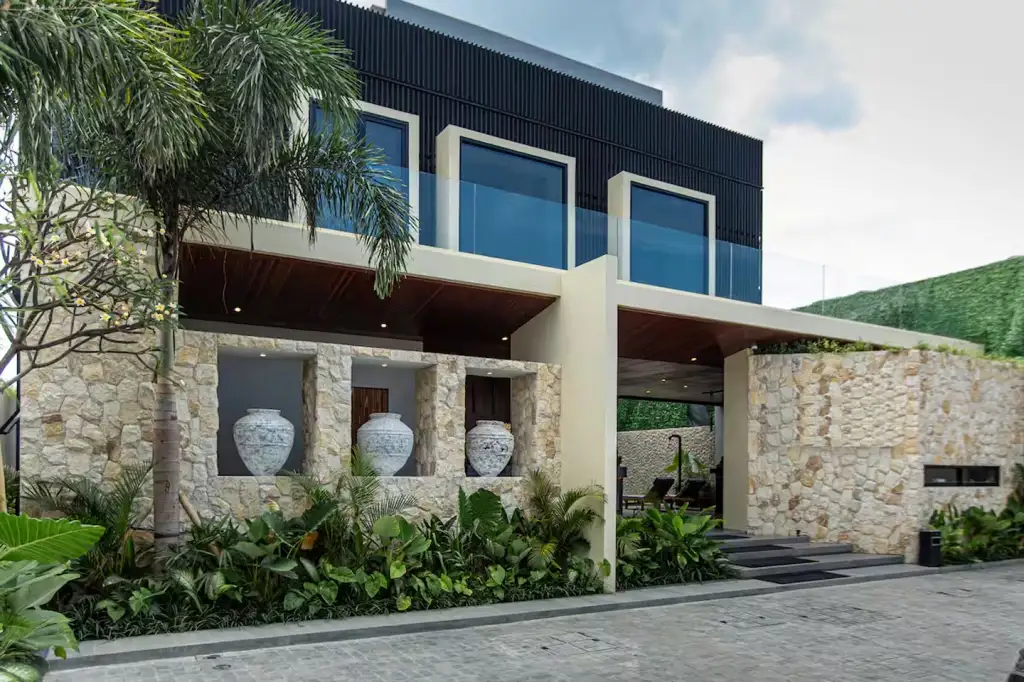 Flat 55m² in Indonesia, Bukit. Priced at 165000$ rent photo-1