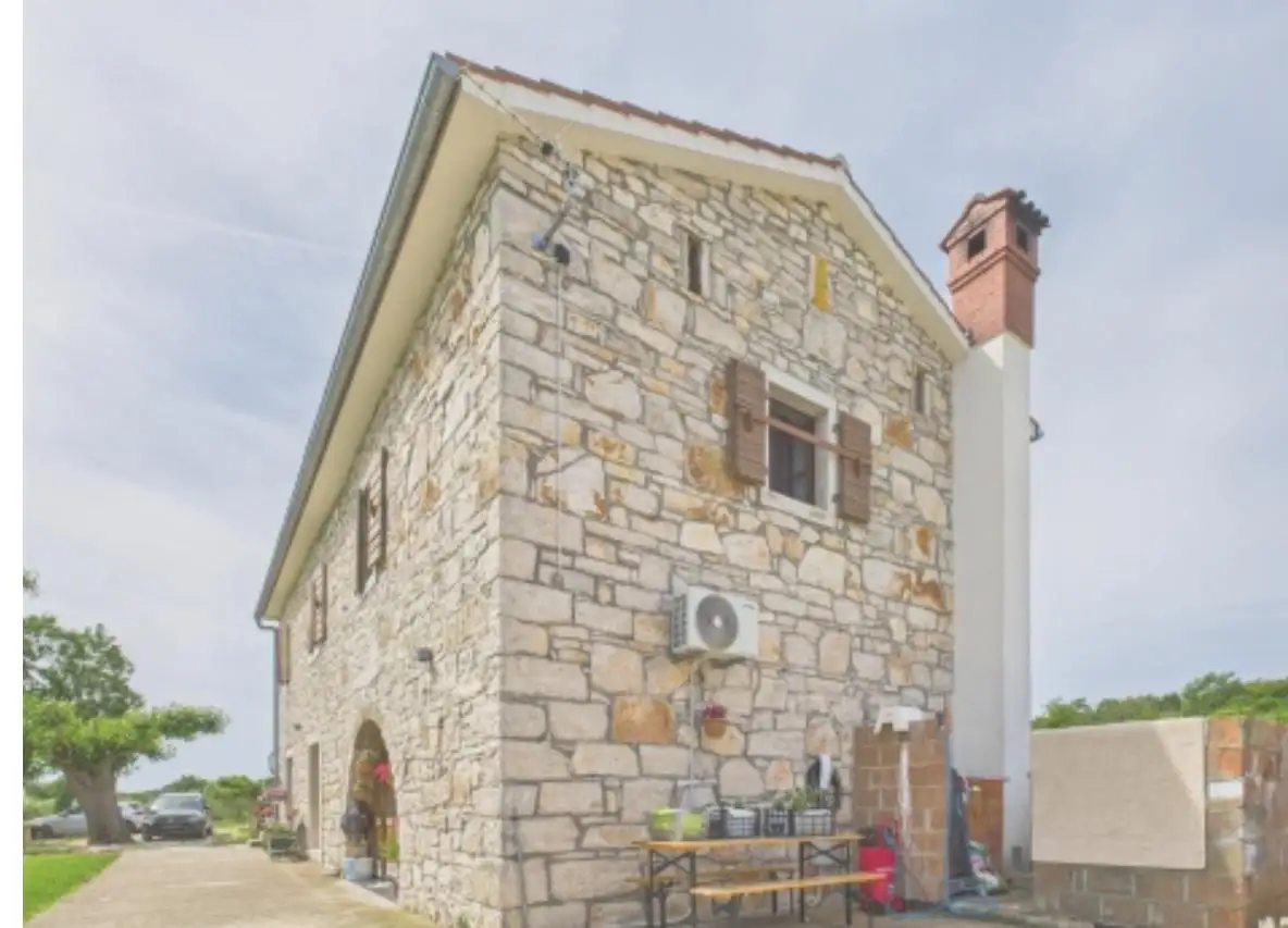 Villa 240m² in Croatia, Kanfanar. Priced at 1000000€ rent photo-6