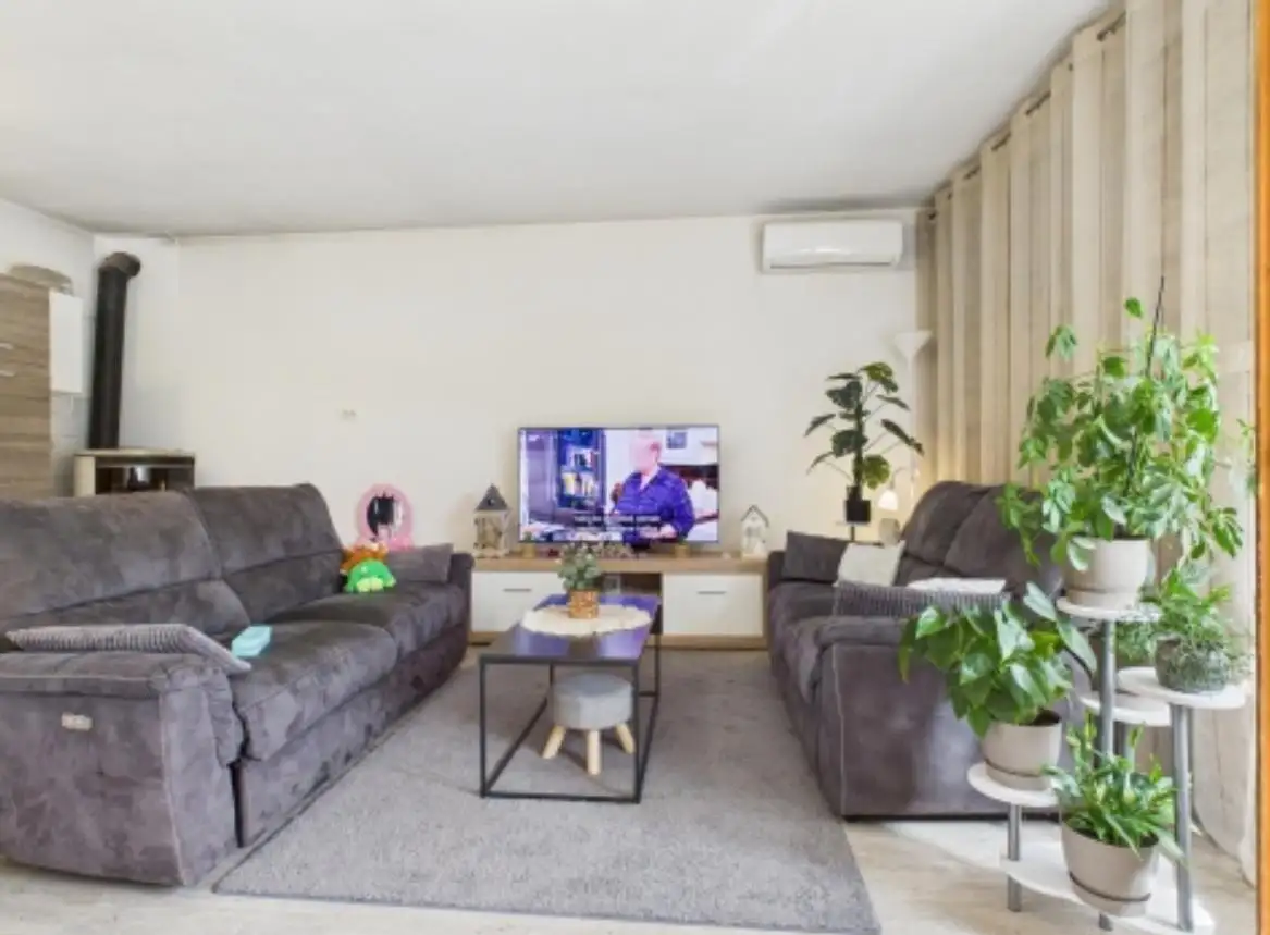 Villa 240m² in Croatia, Kanfanar. Priced at 1000000€ rent photo-13