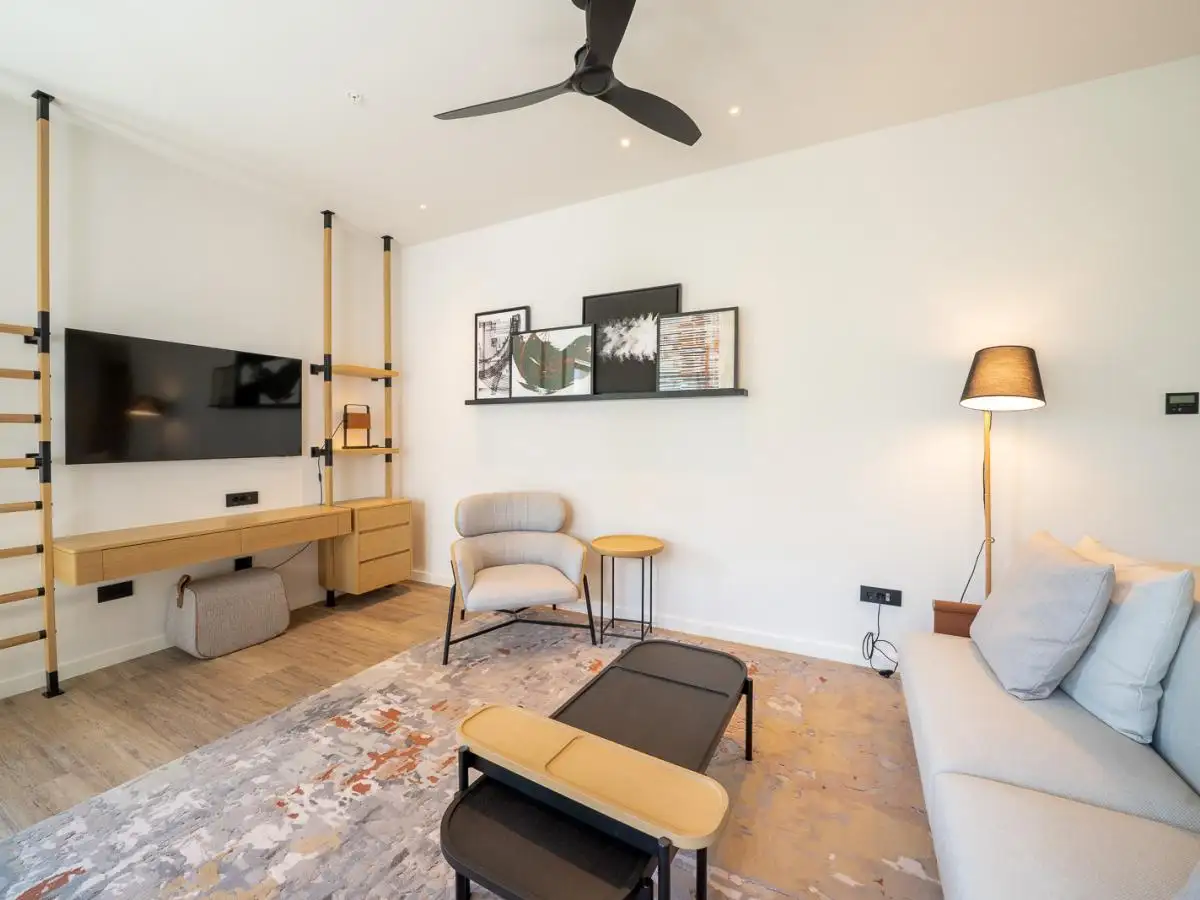 Flat 91m² in Montenegro, Porto Montenegro. Priced at 699000€ rent photo-2