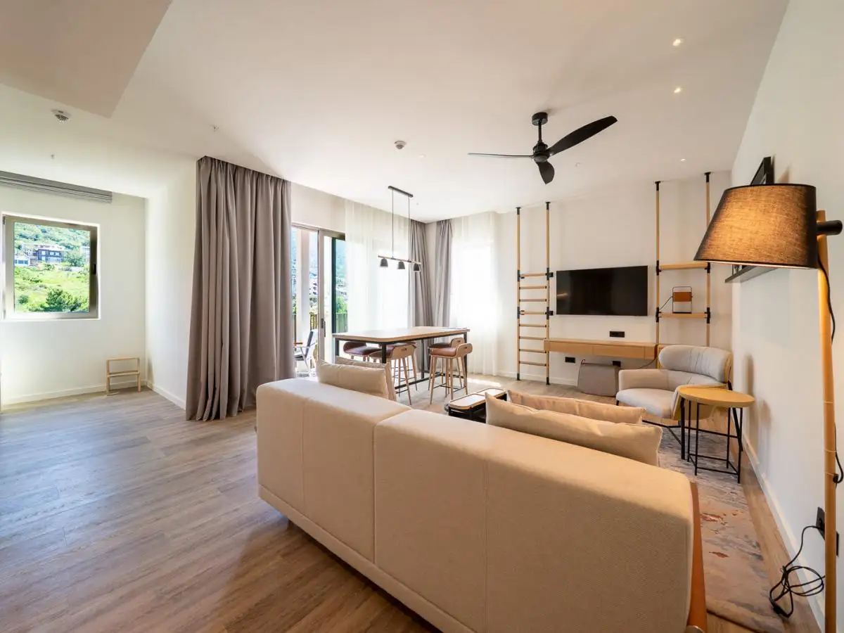 Flat 91m² in Montenegro, Porto Montenegro. Priced at 699000€ rent photo-4