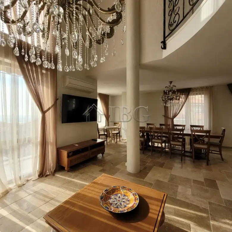 Flat 315m² in Bulgaria, Sveti Vlas. Priced at 625000€ rent photo-7