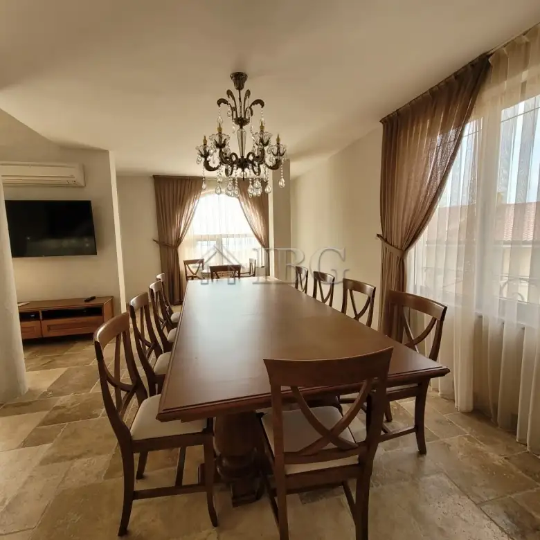 Flat 315m² in Bulgaria, Sveti Vlas. Priced at 625000€ rent photo-9