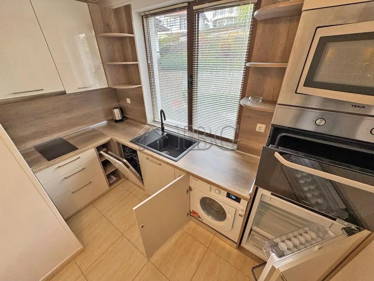 Flat 37m² in Bulgaria, Sveti Vlas. Priced at 80800€ rent photo-4