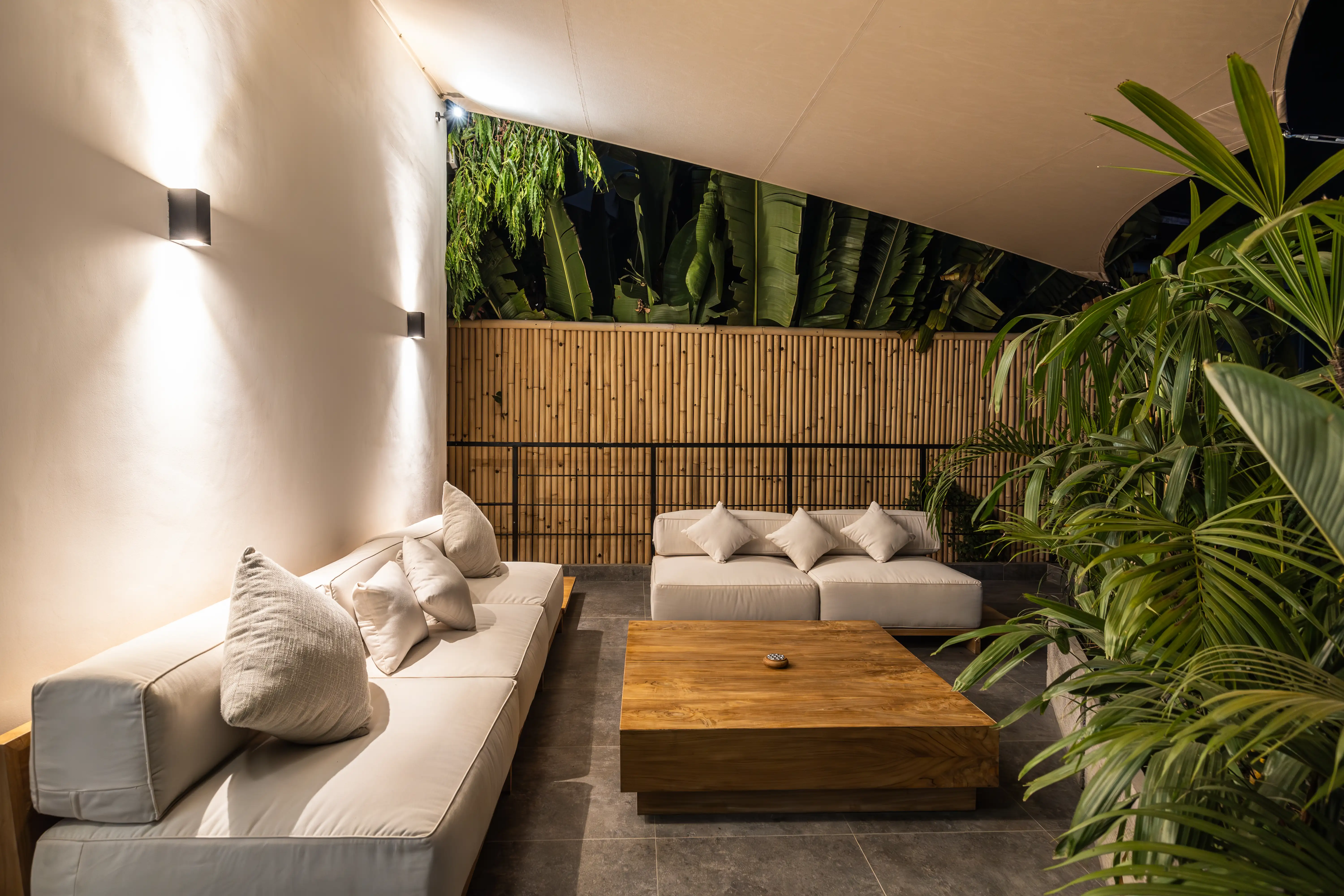 Villa 210m² in Indonesia, Canggu. Priced at 450000$ rent photo-2