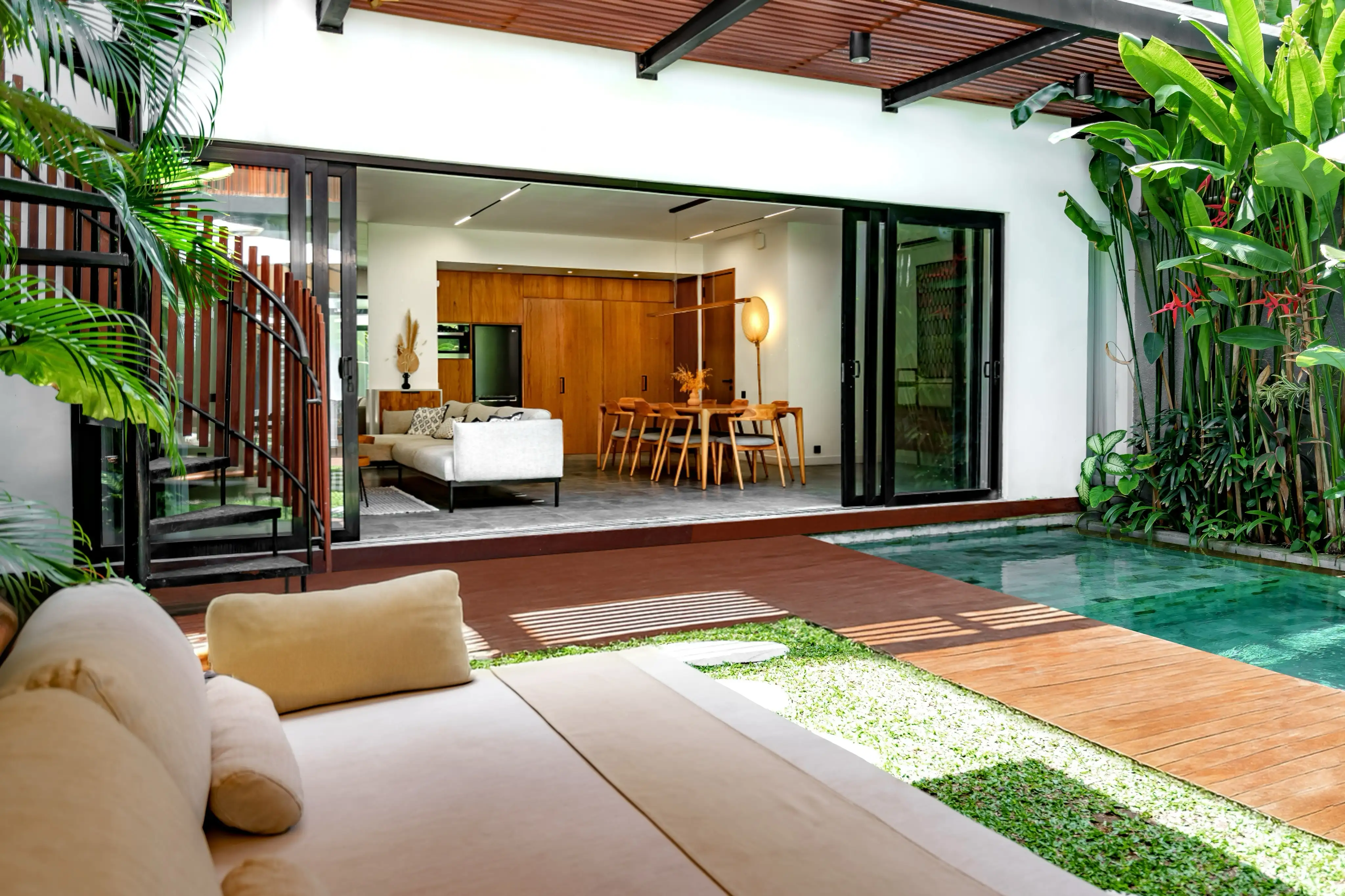 Villa 280m² in Indonesia, Canggu. Priced at 650000$ rent photo-1