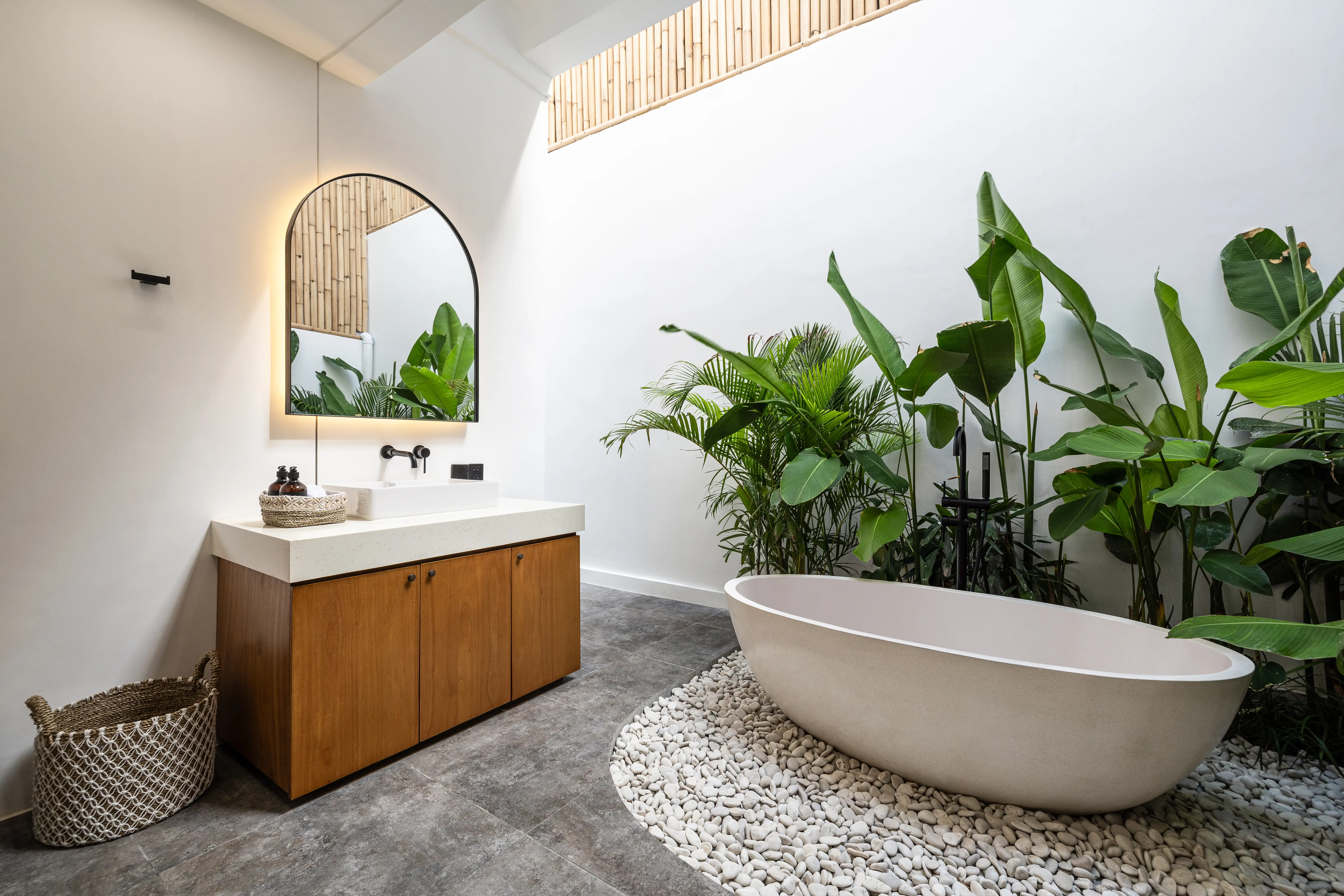 Villa 280m² in Indonesia, Canggu. Priced at 650000$ rent photo-10