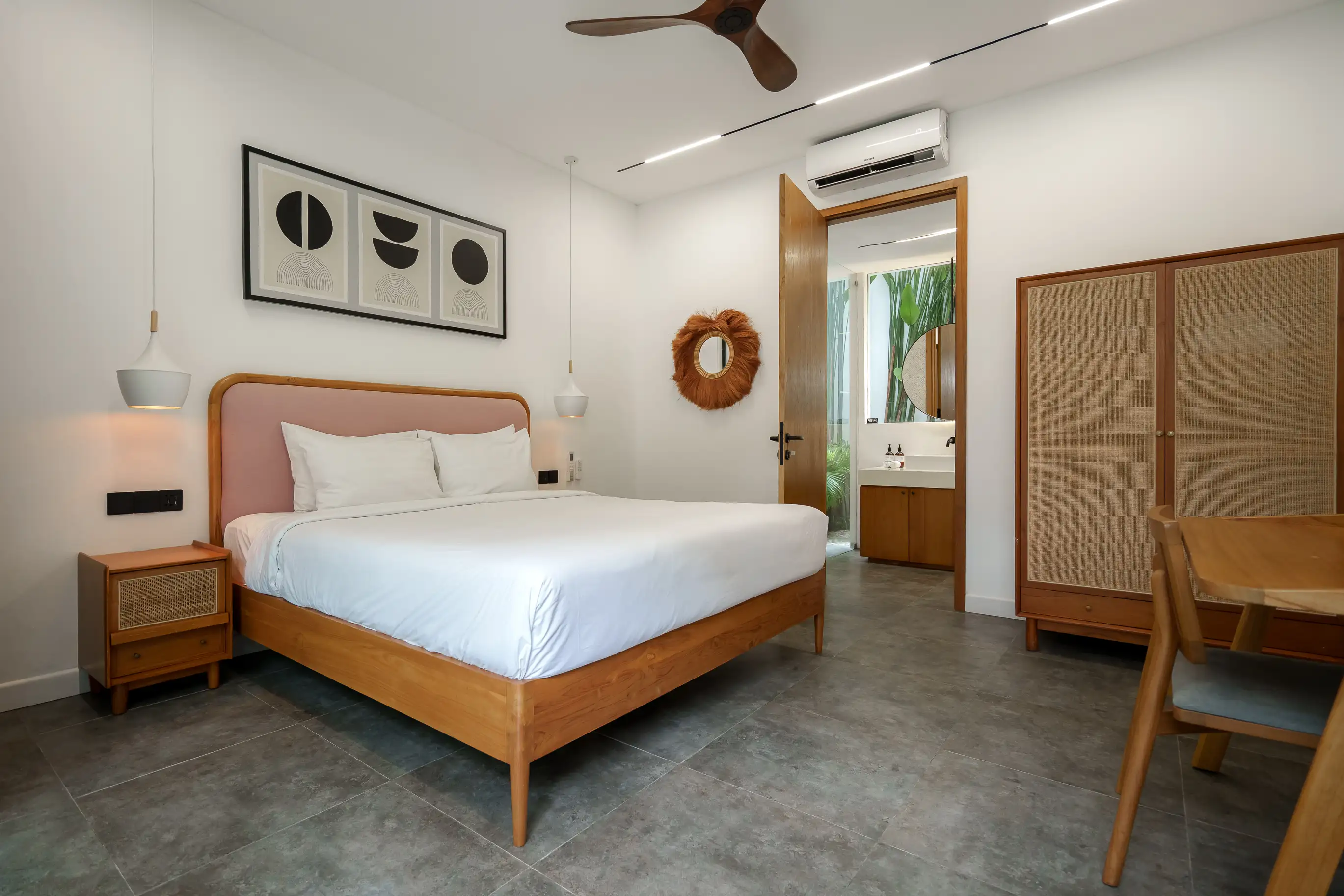 Villa 280m² in Indonesia, Canggu. Priced at 650000$ rent photo-13