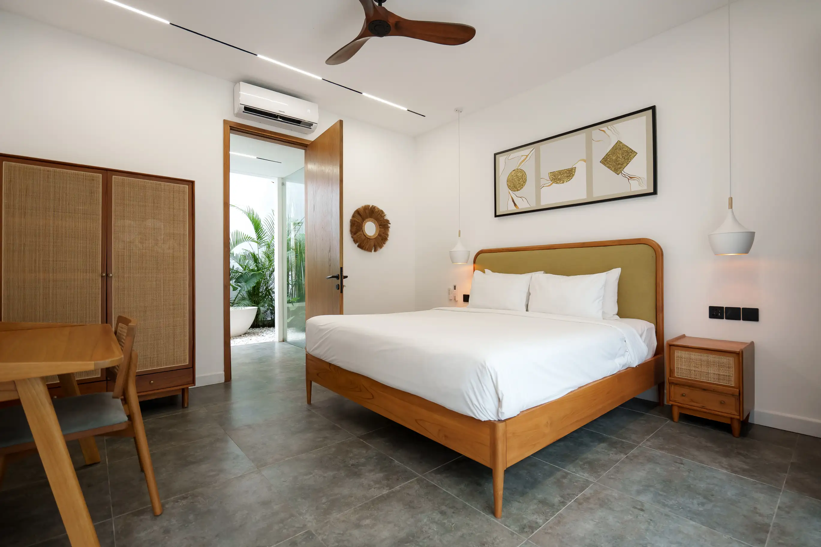 Villa 280m² in Indonesia, Canggu. Priced at 650000$ rent photo-15