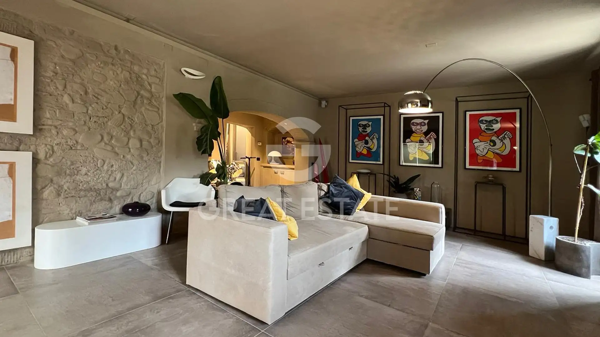 House 452m² in Italy, Arezzo. Priced at 949000€ rent photo-13