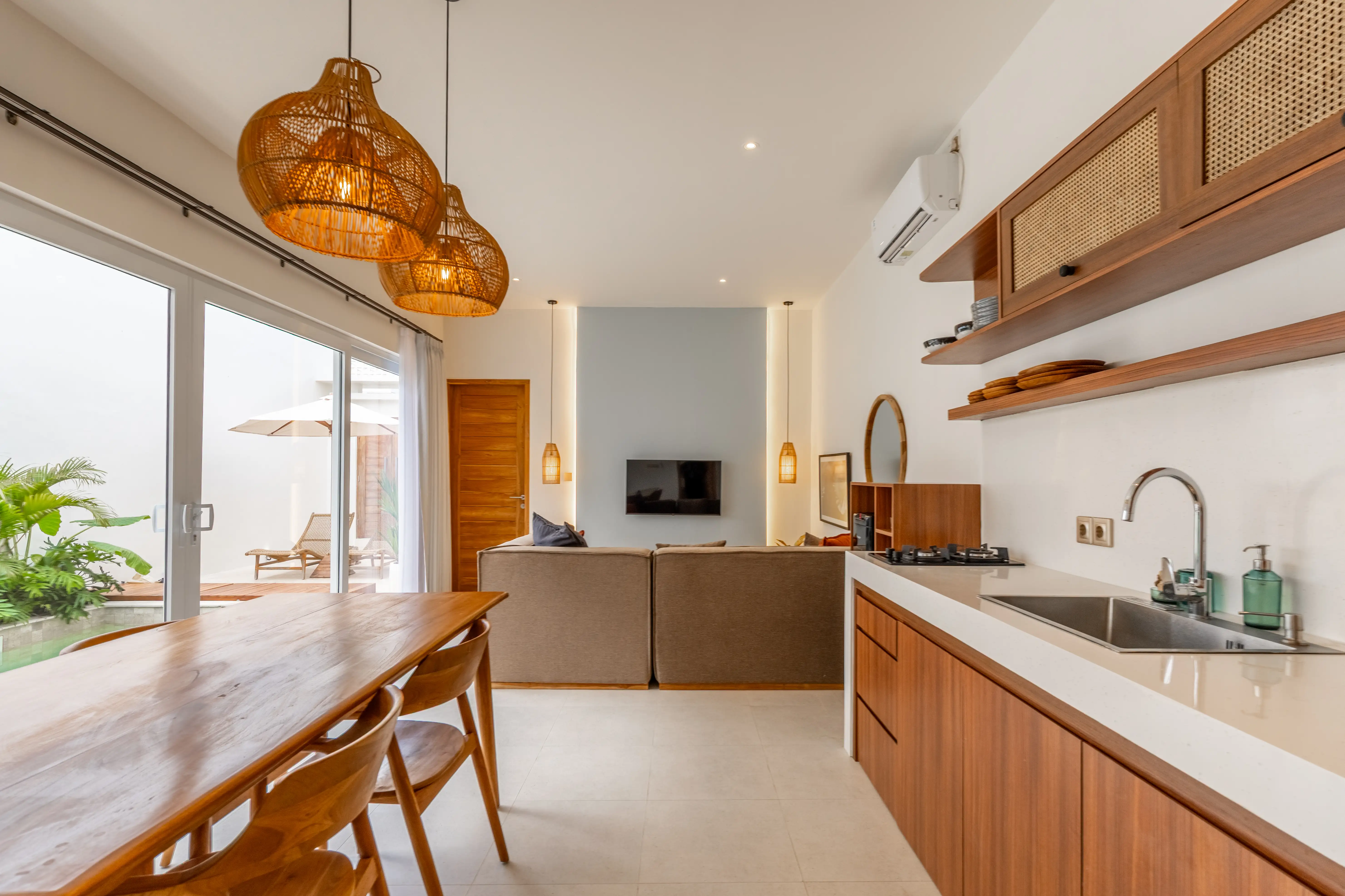 Villa 75m² in Indonesia, Bukit. Priced at 175000$ rent photo-12