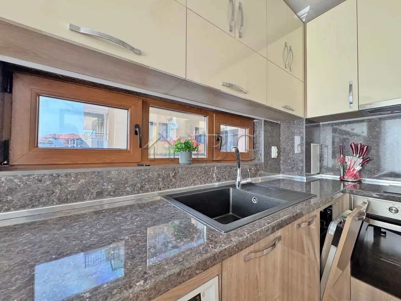 Flat 100m² in Bulgaria, Sveti Vlas. Priced at 173000€ rent photo-9