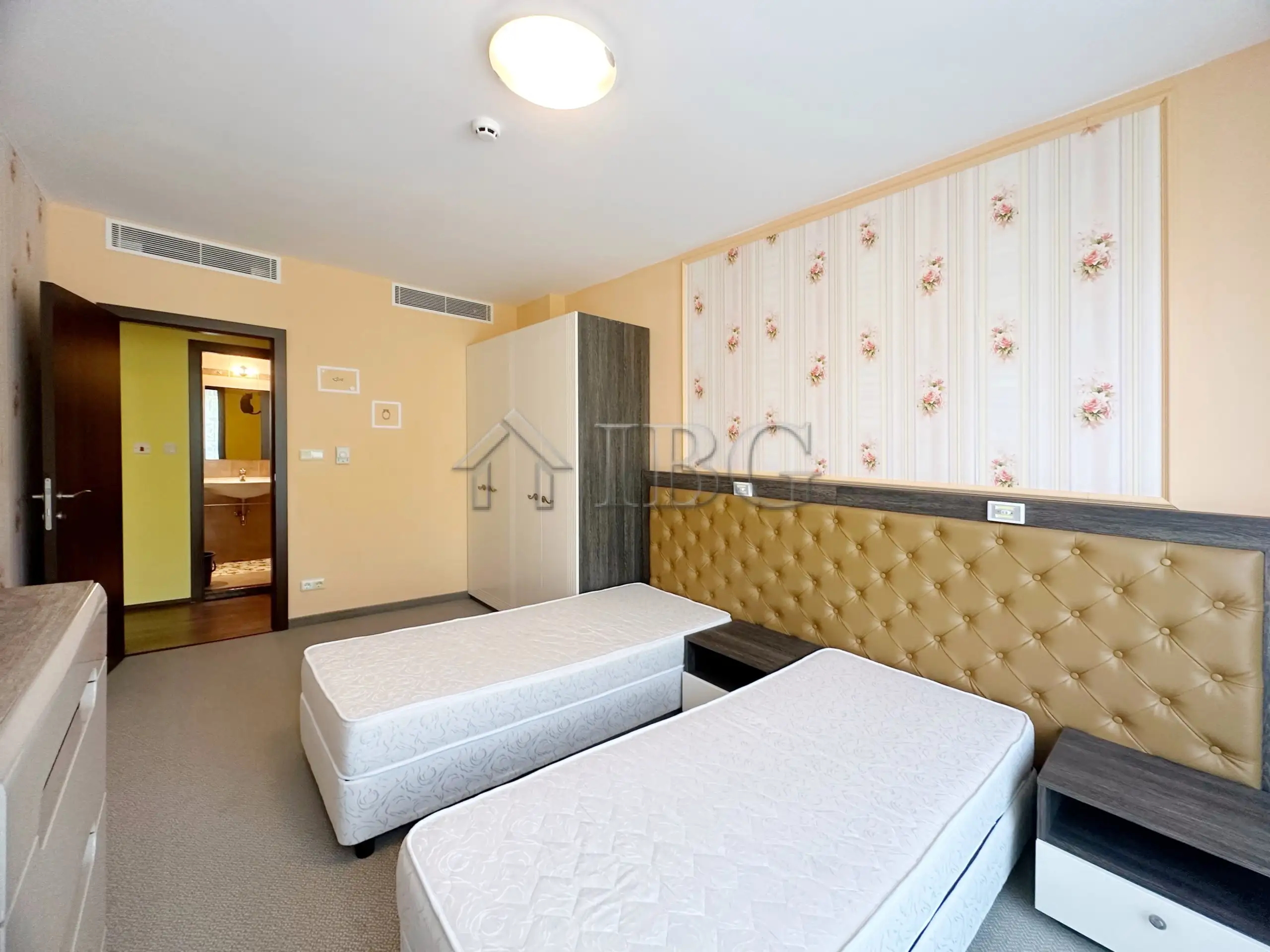 Flat 127m² in Bulgaria, Sunny Beach. Priced at 149900€ rent photo-10