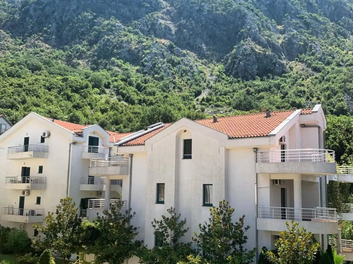 Flat 89m² in Montenegro, Risan. Priced at 157000€ rent photo-11