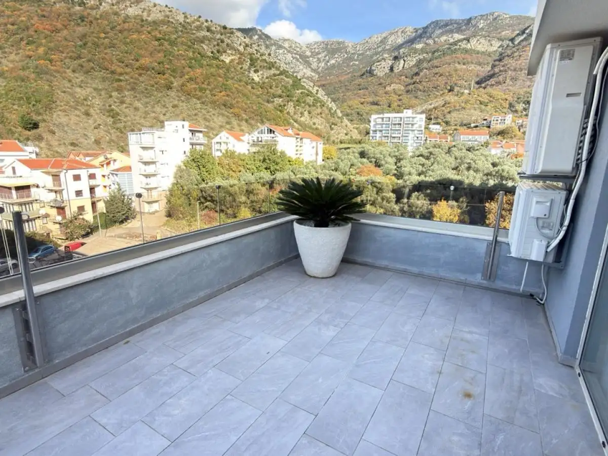 Flat 104m² in Montenegro, Becici. Priced at 690000€ rent photo-23