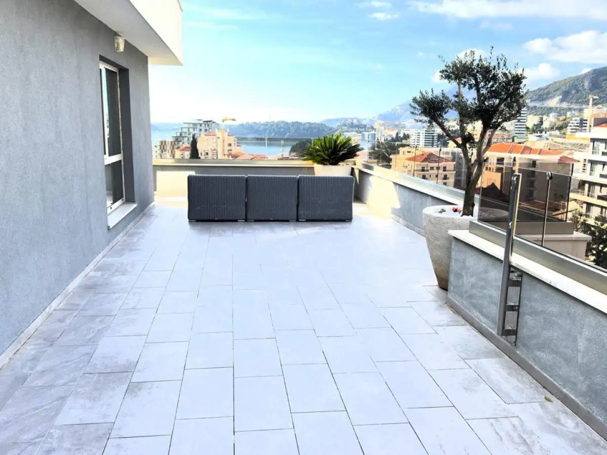 Flat 104m² in Montenegro, Becici. Priced at 690000€ rent photo-28