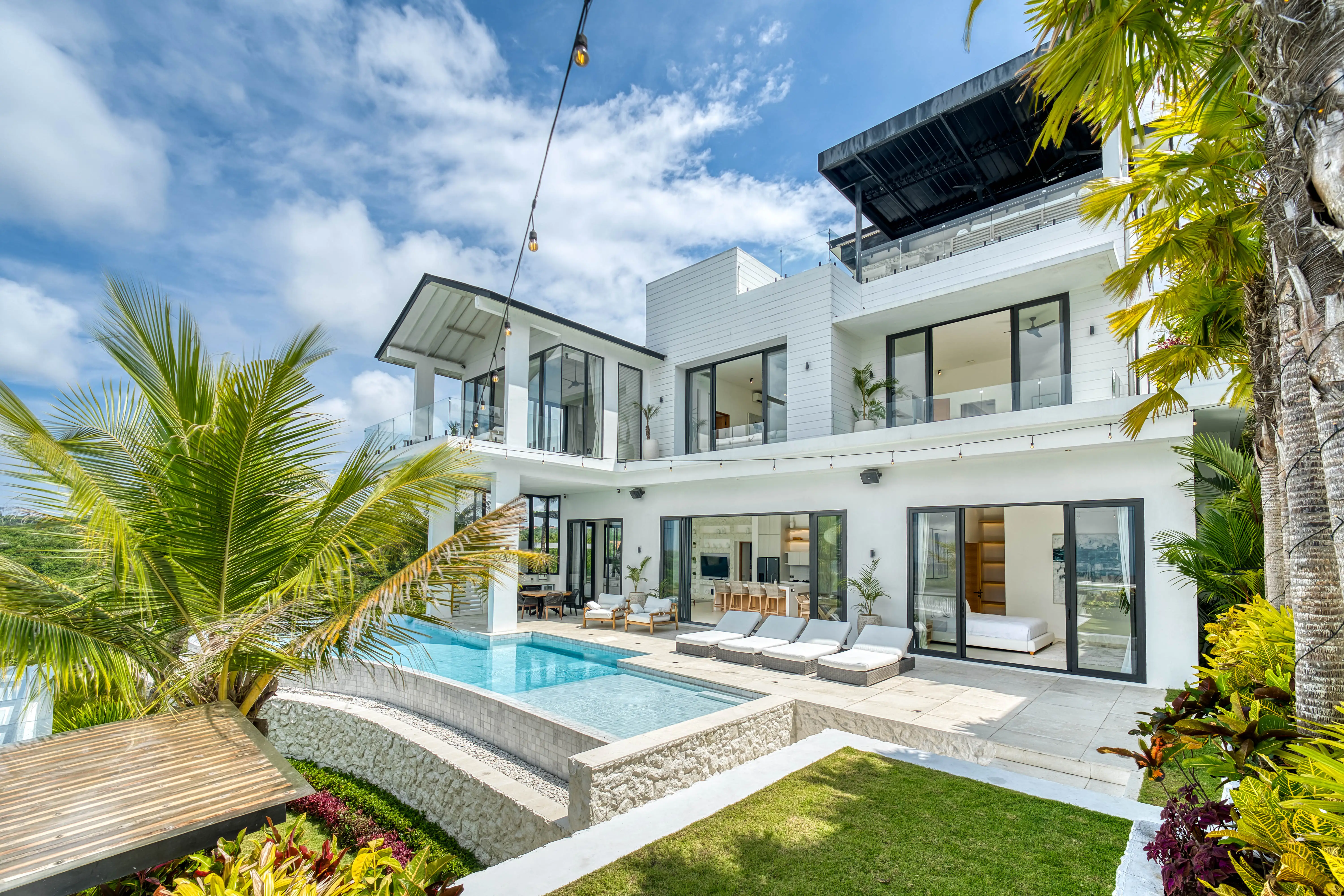 Villa 800m² in Indonesia, Bukit. Priced at 1700000$ rent photo-5