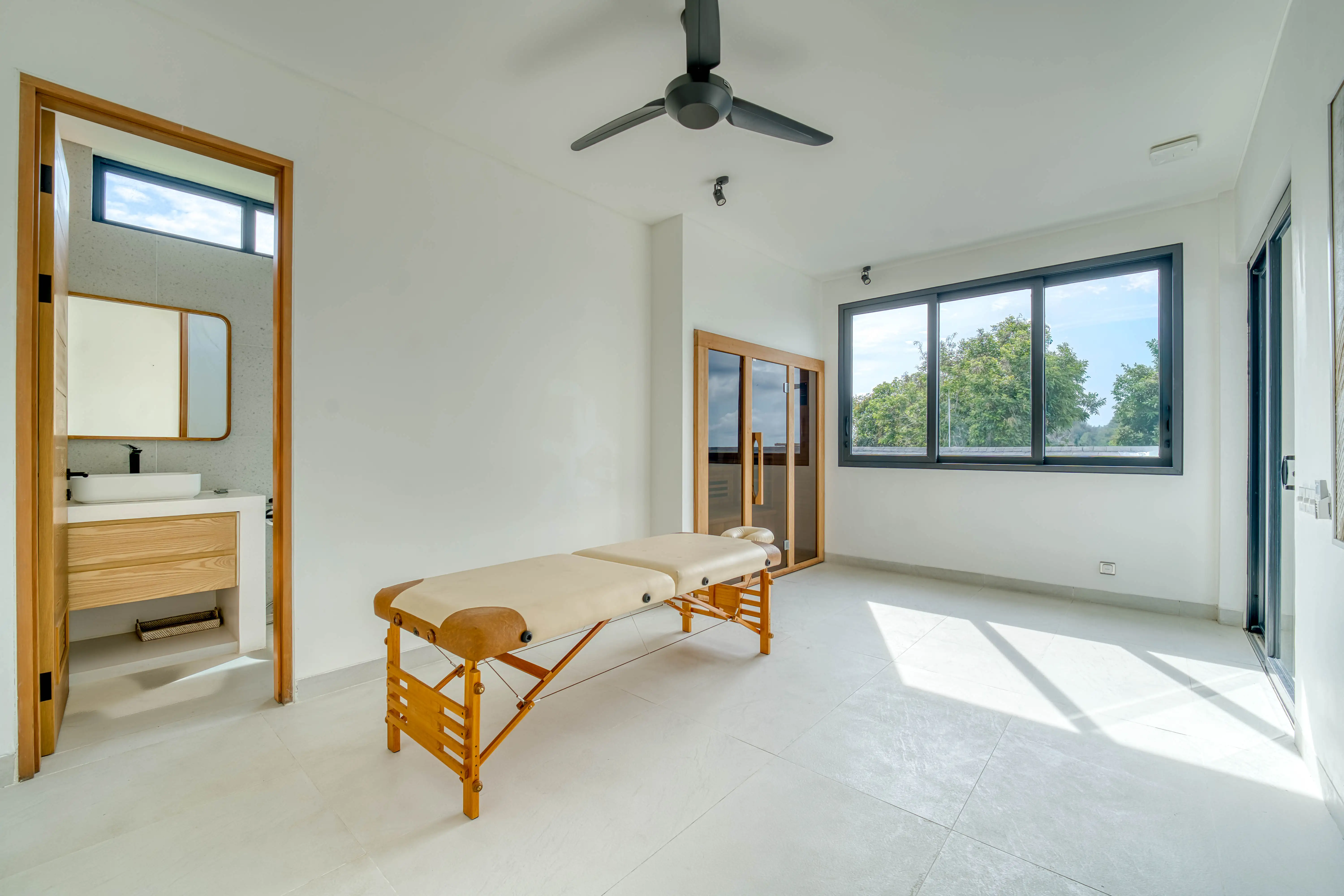 Villa 800m² in Indonesia, Bukit. Priced at 1700000$ rent photo-9