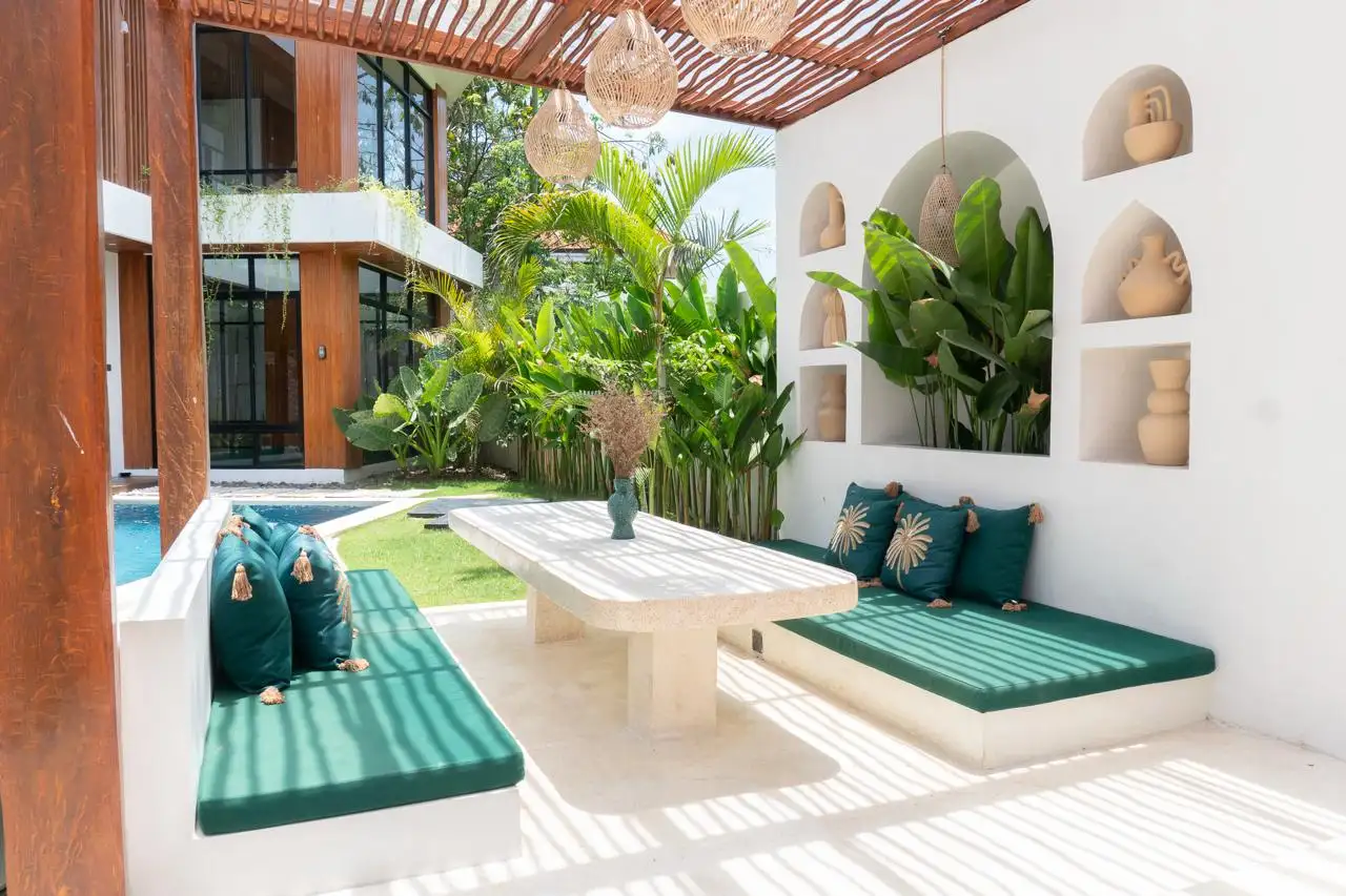 Villa 300m² in Indonesia, Bukit. Priced at 499000$ rent photo-2