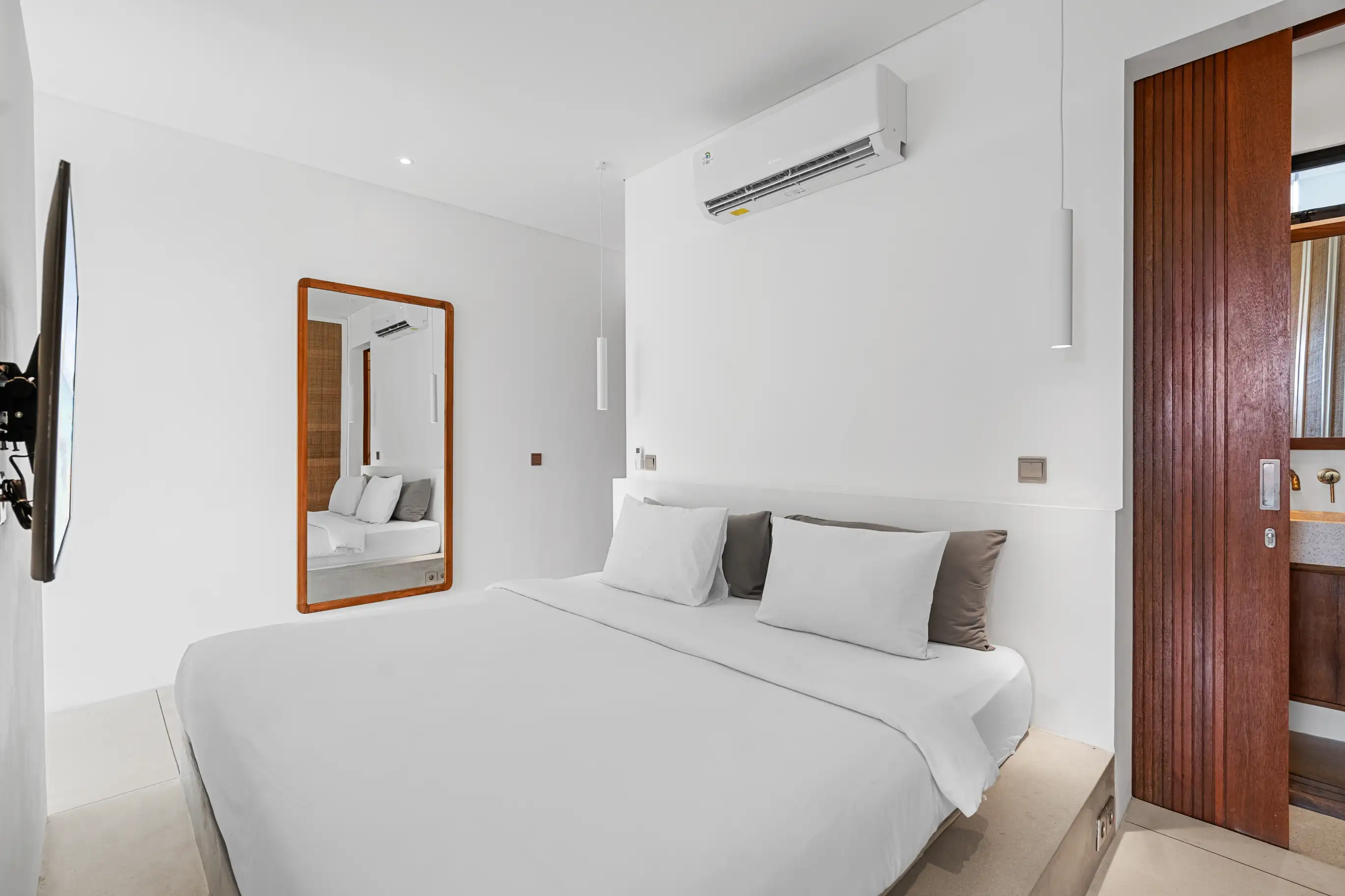 Flat 48m² in Indonesia, Canggu. Priced at 99000$ rent photo-4