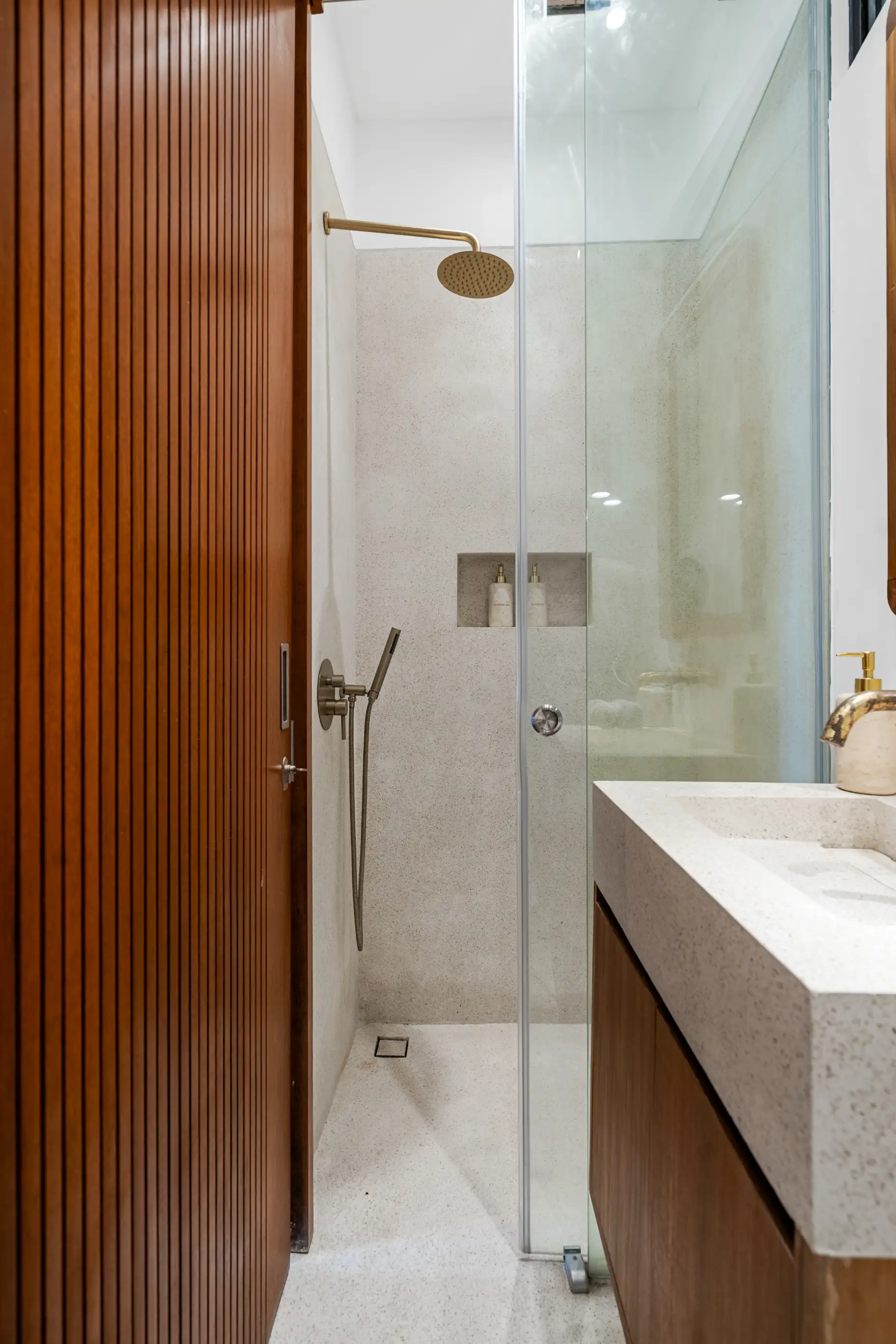 Flat 66m² in Indonesia, Canggu. Priced at 109000$ rent photo-4