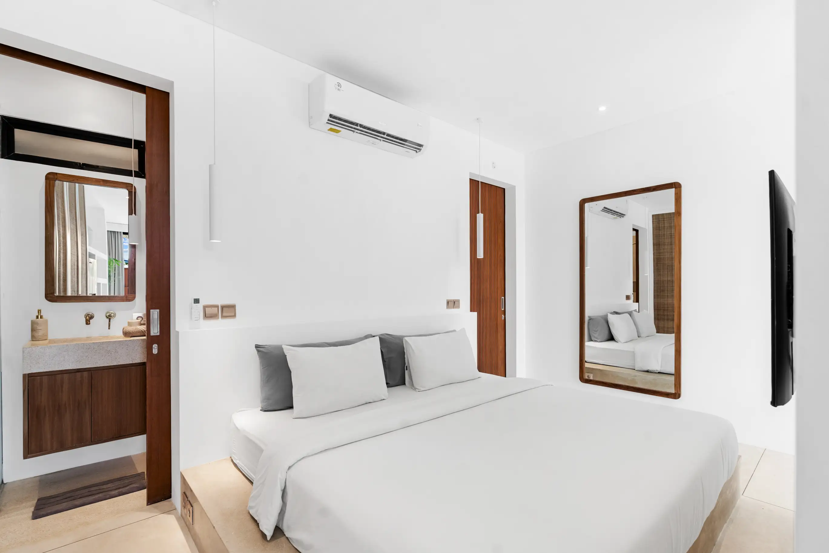 Flat 66m² in Indonesia, Canggu. Priced at 109000$ rent photo-7