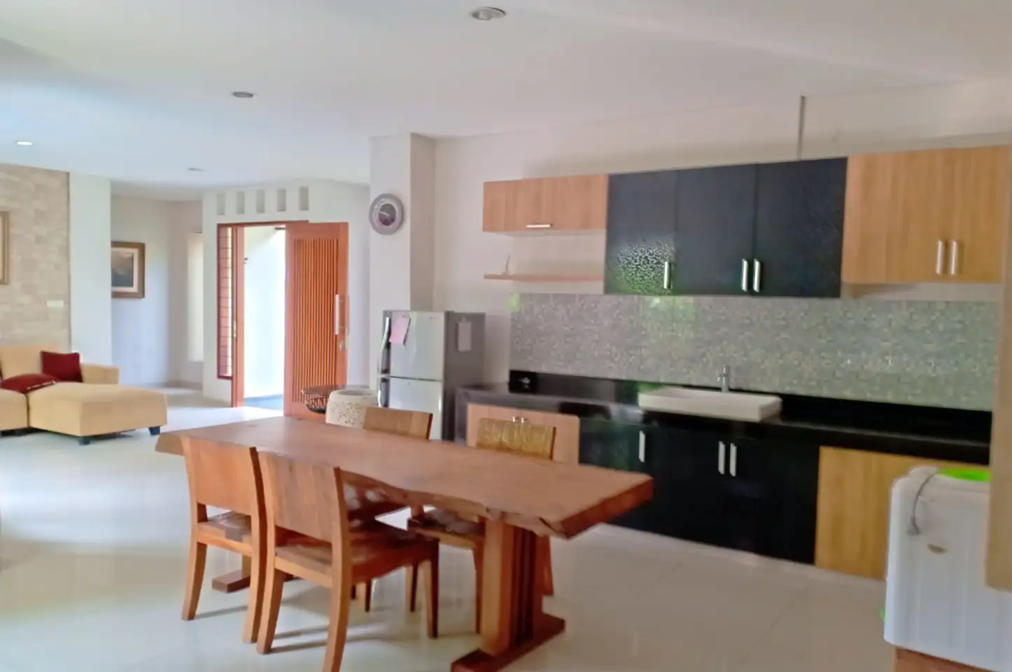 Villa 250m² in Indonesia, Kerobokan. Priced at 15000$ rent photo-10