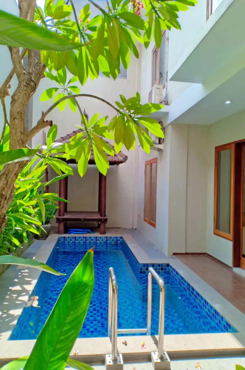 Villa 250m² in Indonesia, Kerobokan. Priced at 15000$ rent photo-14