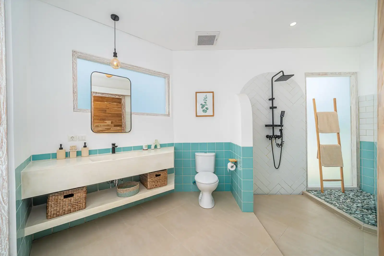 Villa 247m² in Indonesia, Tabanan. Priced at 353200$ rent photo-8