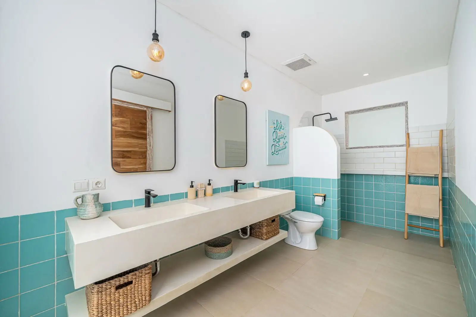 Villa 247m² in Indonesia, Tabanan. Priced at 353200$ rent photo-10