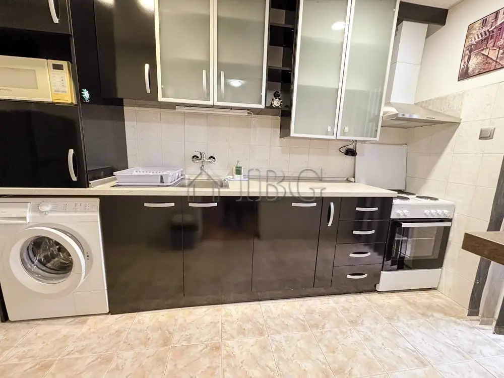 Flat 100m² in Bulgaria, Ruse. Priced at 333€ rent photo-6