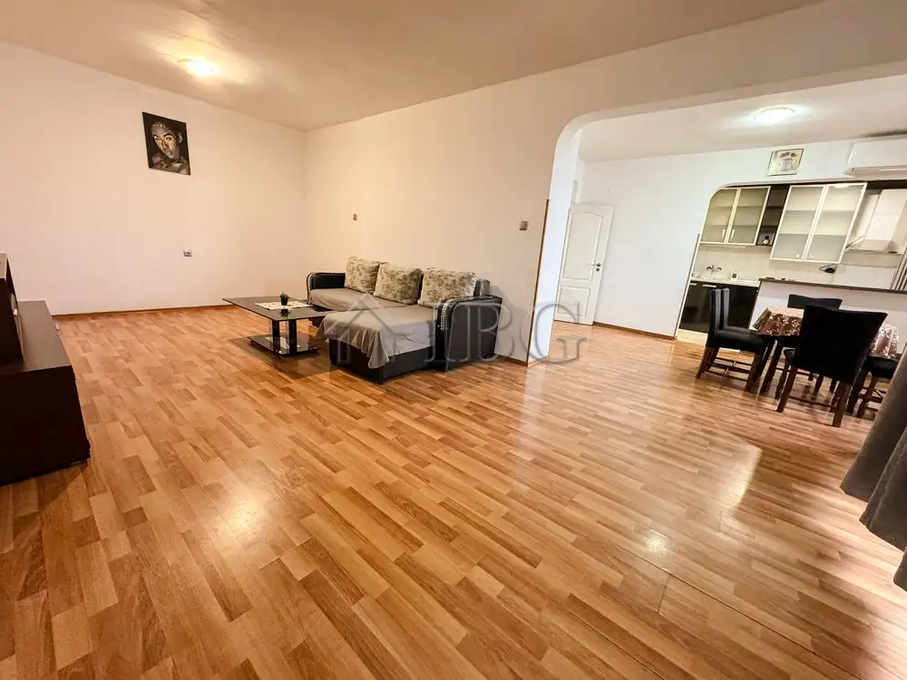 Flat 100m² in Bulgaria, Ruse. Priced at 333€ rent photo-10