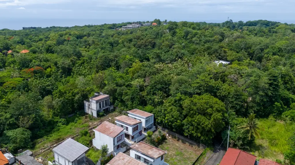 Land 0m² in Indonesia, Bukit. Priced at 912900$ rent photo-4