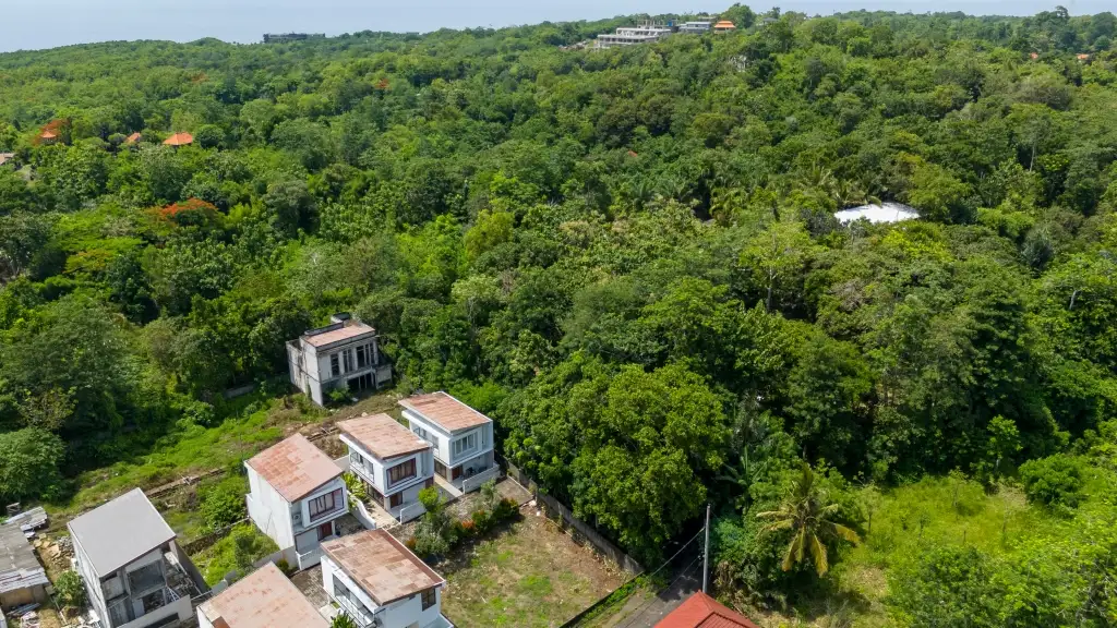 Land 0m² in Indonesia, Bukit. Priced at 912900$ rent photo-6