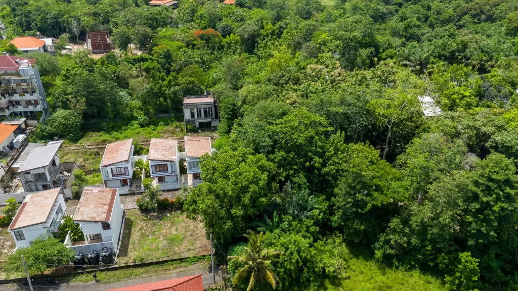 Land 0m² in Indonesia, Bukit. Priced at 912900$ rent photo-7