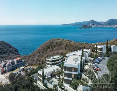 Buy in Montenegro for 322779€