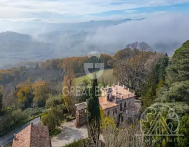 Buy in Italy for 792000€