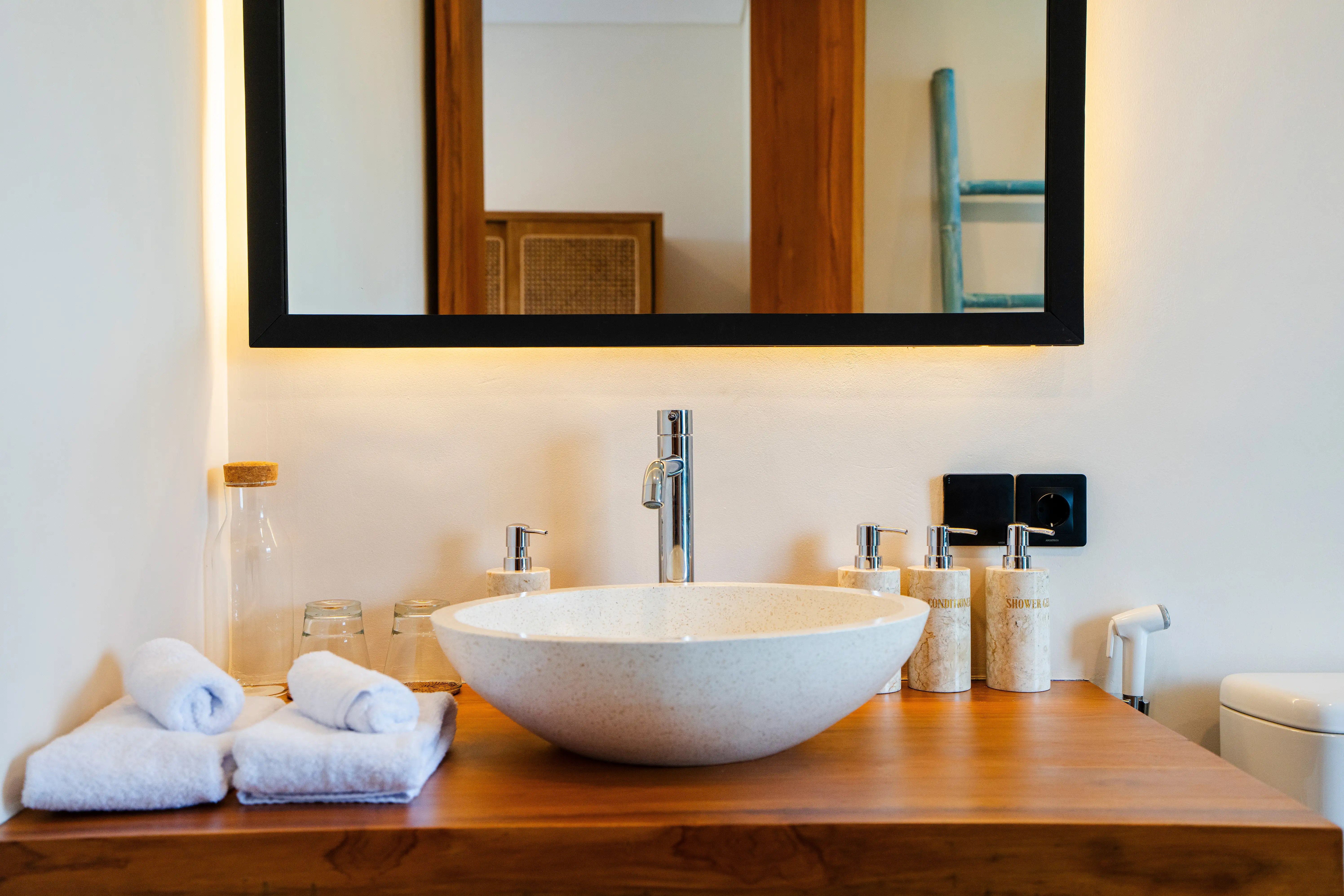 Villa 102m² in Indonesia, Canggu. Priced at 230000$ rent photo-4