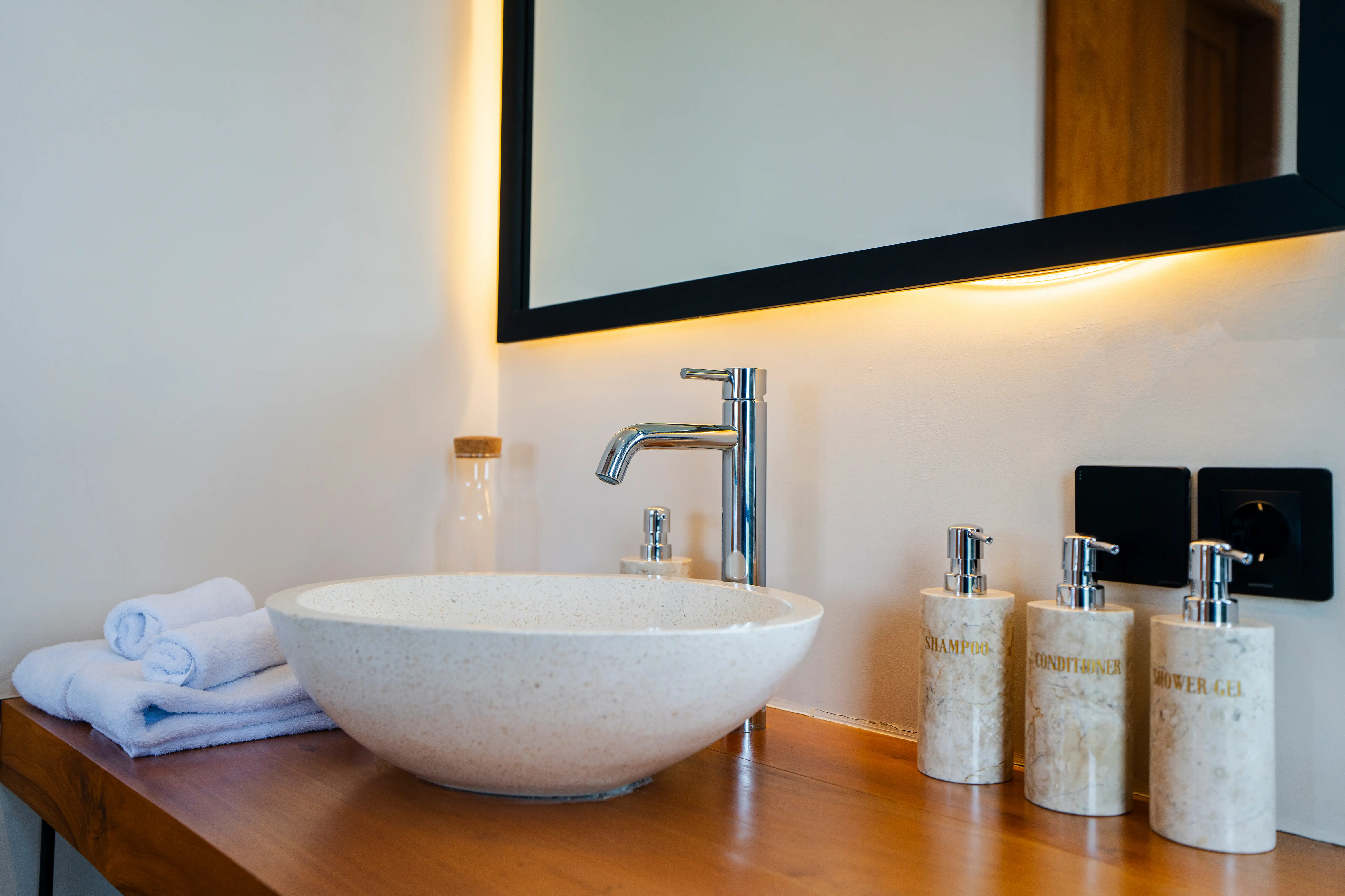 Villa 102m² in Indonesia, Canggu. Priced at 230000$ rent photo-5