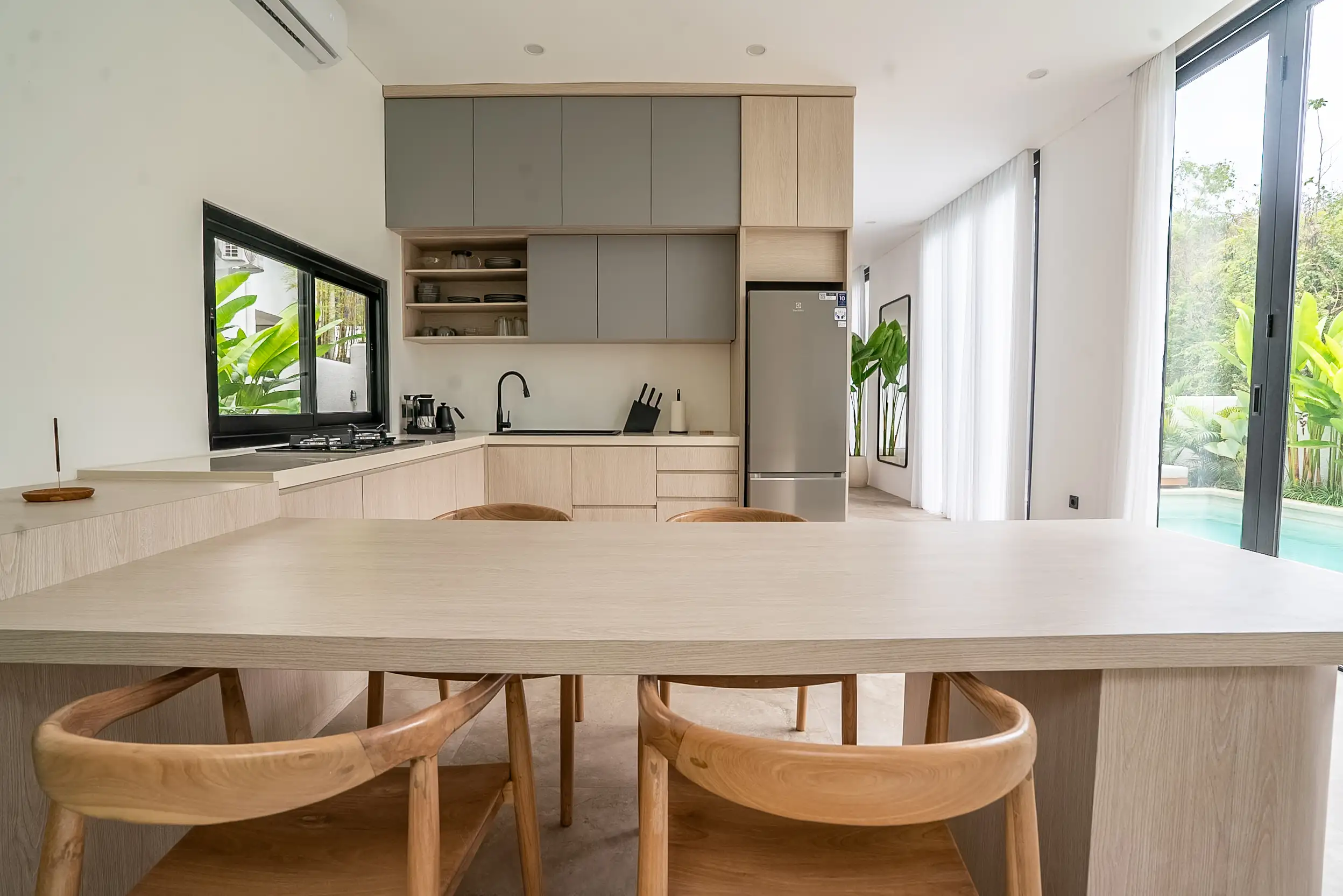 Villa 168m² in Indonesia, Bukit. Priced at 600000$ rent photo-16