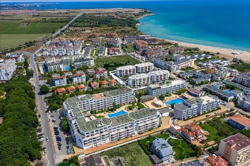 Flat 61m² in Bulgaria, Burgas. Priced at 120000€ rent photo-1